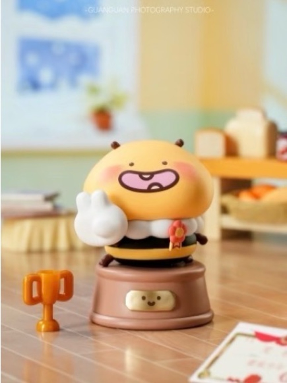 Little Bee Mimi Series Blind Box - “ I Am The Best”